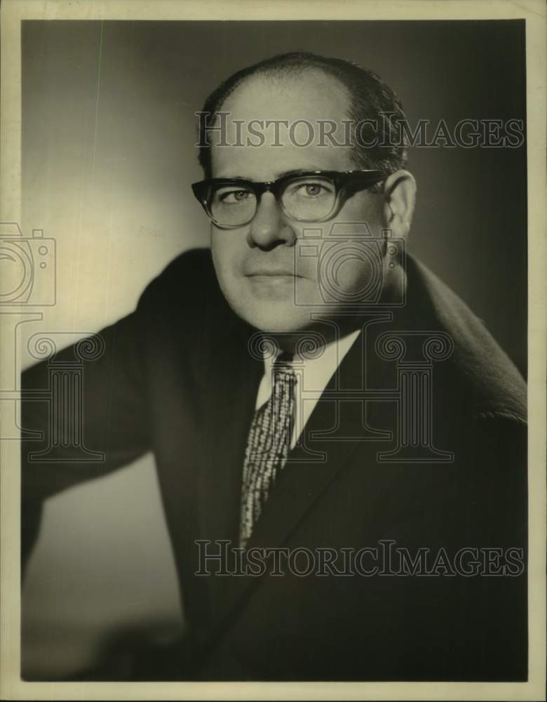 1962 Press Photo George Schaefer, producer-director of Hallmark Hall of Fame.-Historic Images