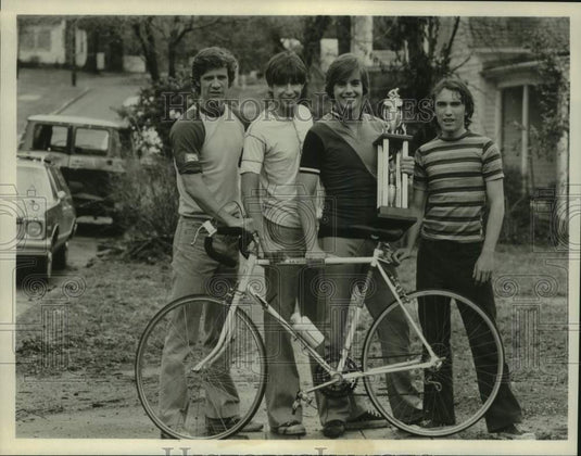 1980 Press Photo Stars of "Breaking Away" on ABC-TV - nop76761- Historic Images