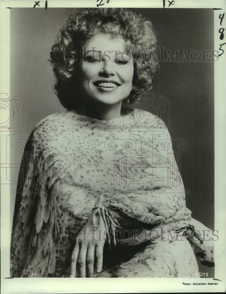 1982 Press Photo Marilyn Zschau, Soprano - nop77388-Historic Images