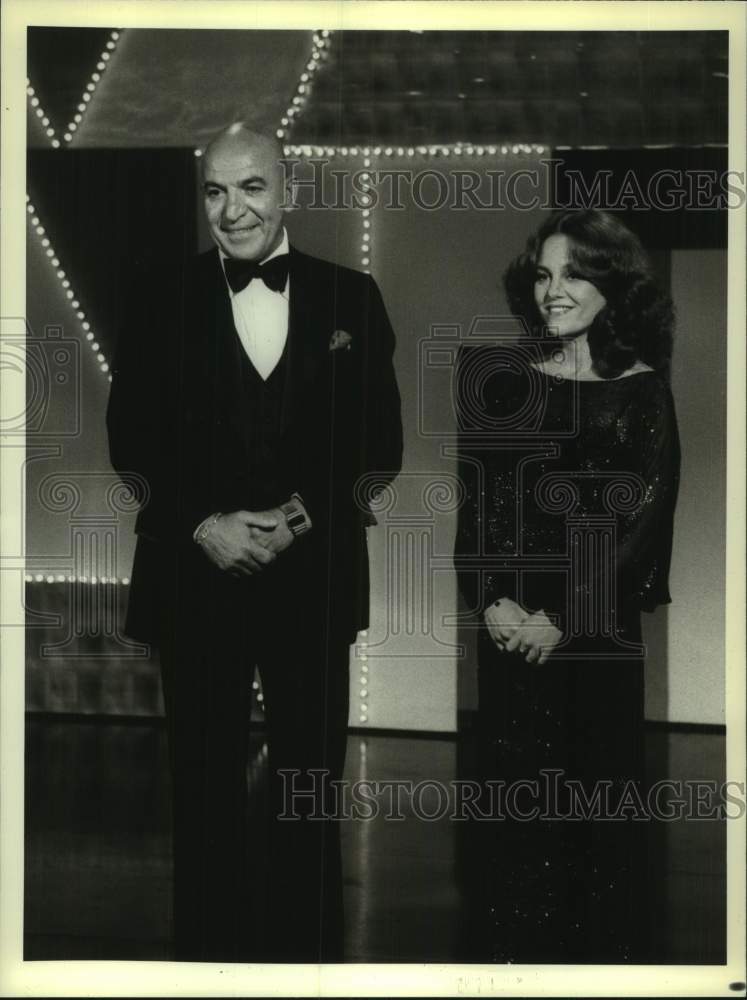 1978 Press Photo &quot;A Salute to American Imagination&quot; with Telly Savalas and Kahn-Historic Images