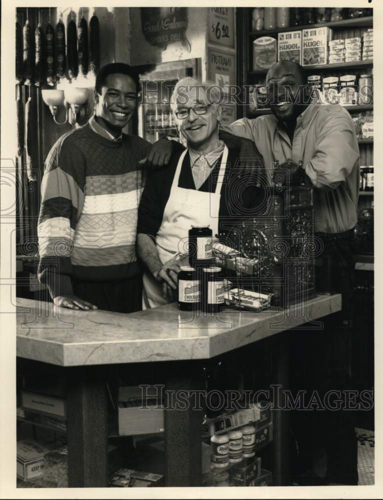 1990 Press Photo Harold Gould, Bobby Hosea and Tommy Ford on &quot;Singer &amp; Sons&quot;- Historic Images