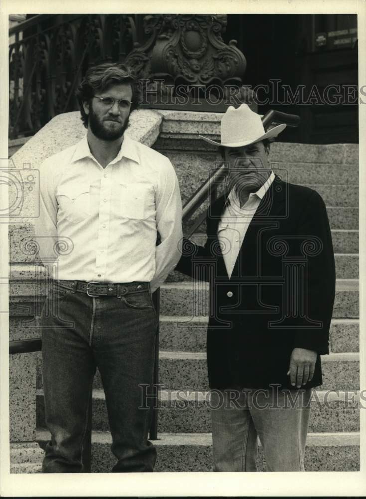 1986 Matt Salinger, Rip Torn in "Manhunt for Claude Dallas" - Historic Images