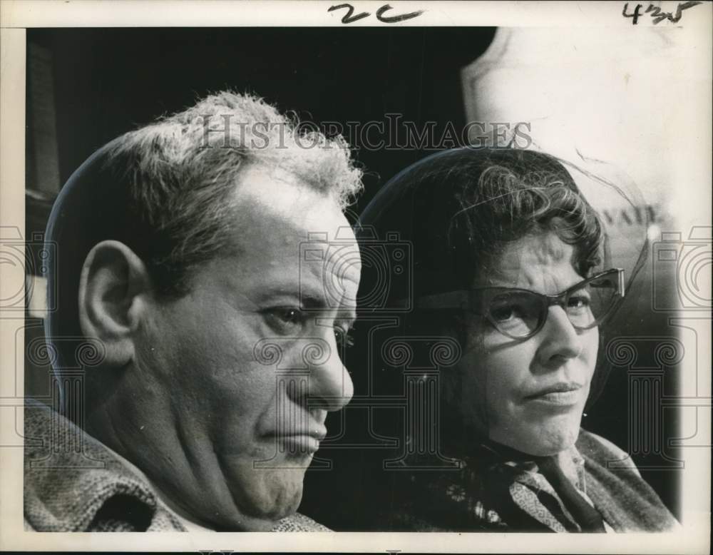 1963 Actor Eli Wallach and Wife Anne Jackson - Historic Images