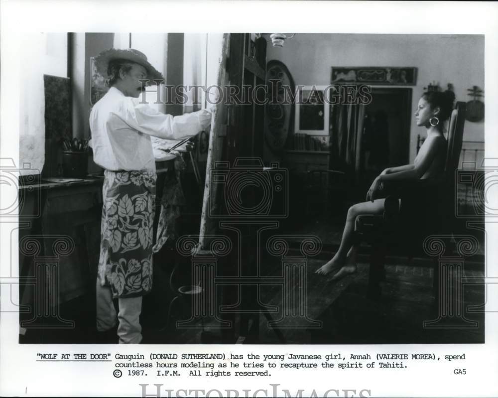 1987 Press Photo Actor Donald Sutherland, Valerie Morea in &quot;Wolf at the Door&quot;- Historic Images