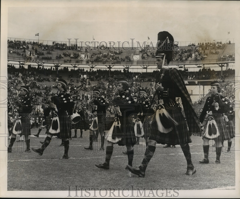 1963 Sugar Bowl-Univ. of Southern Mississippi Highlanders. - Historic Images