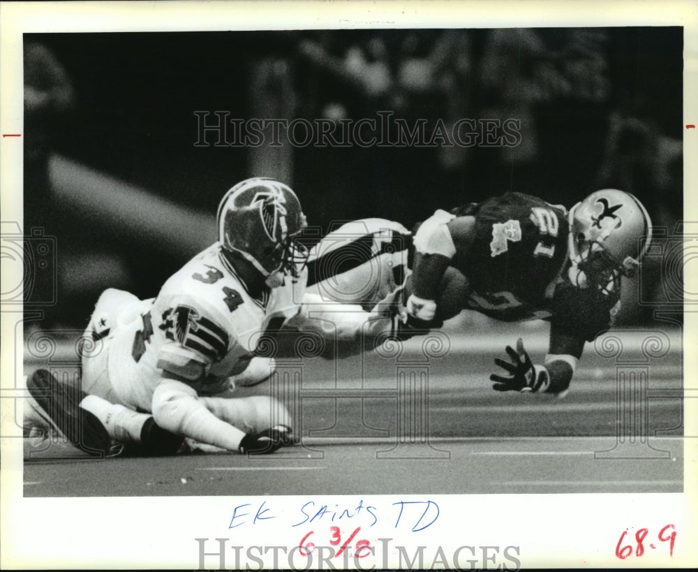 1988 New Orleans Saints- Dalton Hilliard makes Saints only TD. - Historic Images