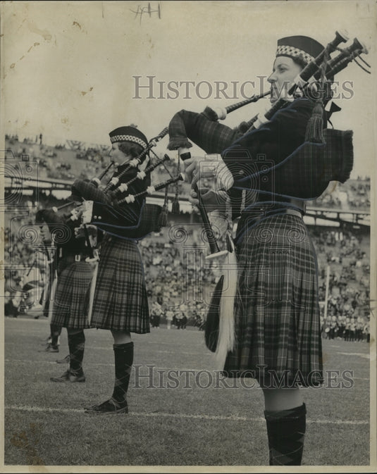 1963 Sugar Bowl - Highlanders from University of Southern Mississipp - Historic Images