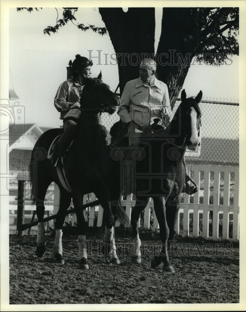 1979 Horse Racing- Flying Paster with Saul Flores and trainer - Historic Images