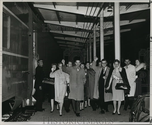 1964 Sugar Bowl - Kentucky Basketball Fans Arrive by Train - Historic Images