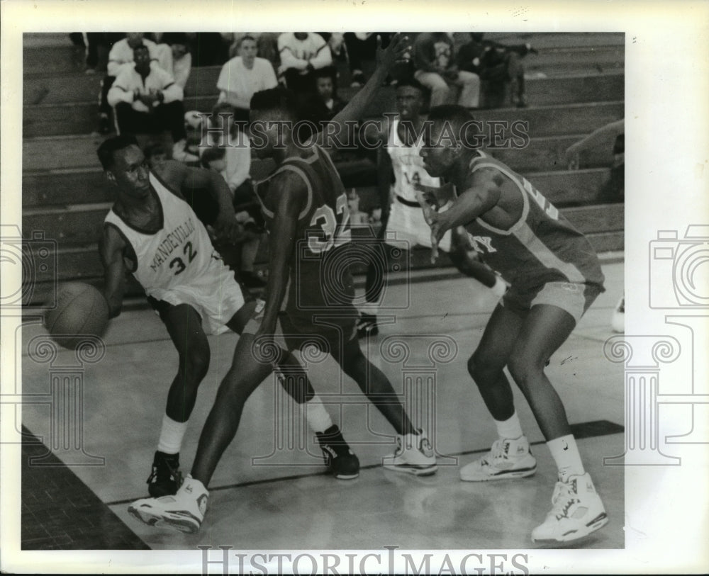 Basketball Game-Player Tries To Pass - Historic Images