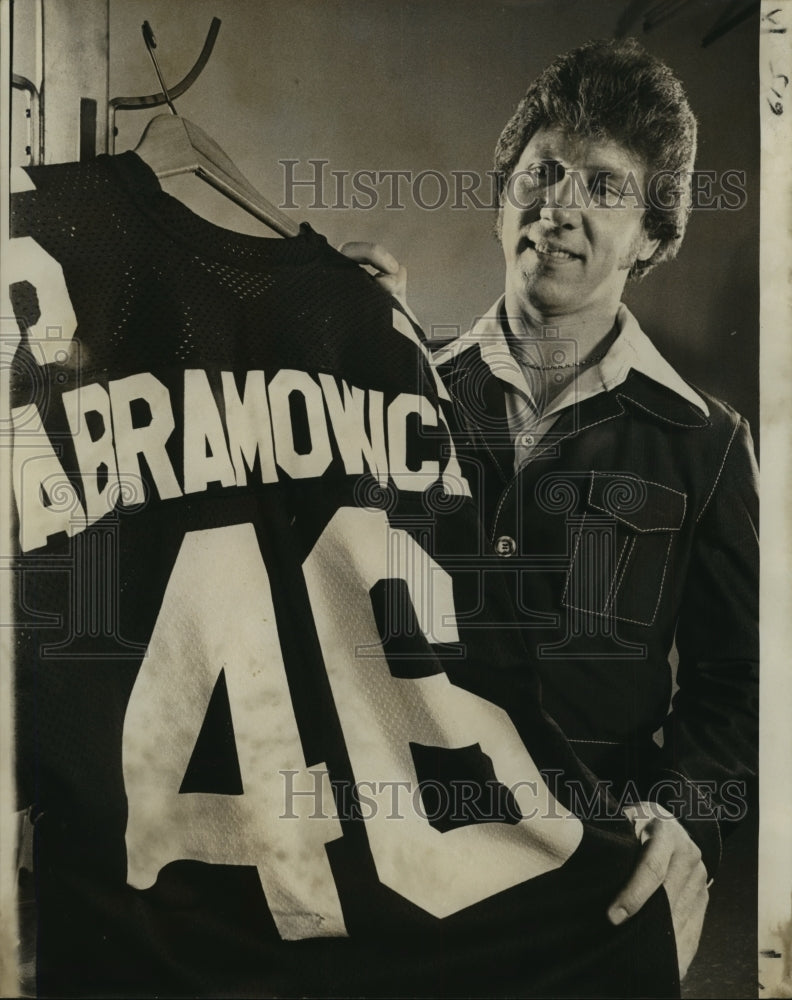 1976 Press Photo Professional Football Player Danny Abramowich - nos02306 - Historic Images