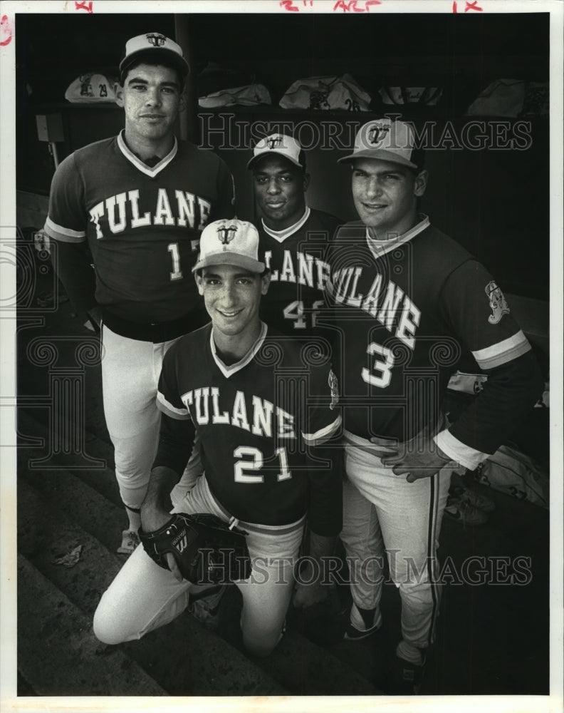 1988 Press Photo Tulane Baseball Players - nos02354 - Historic Images