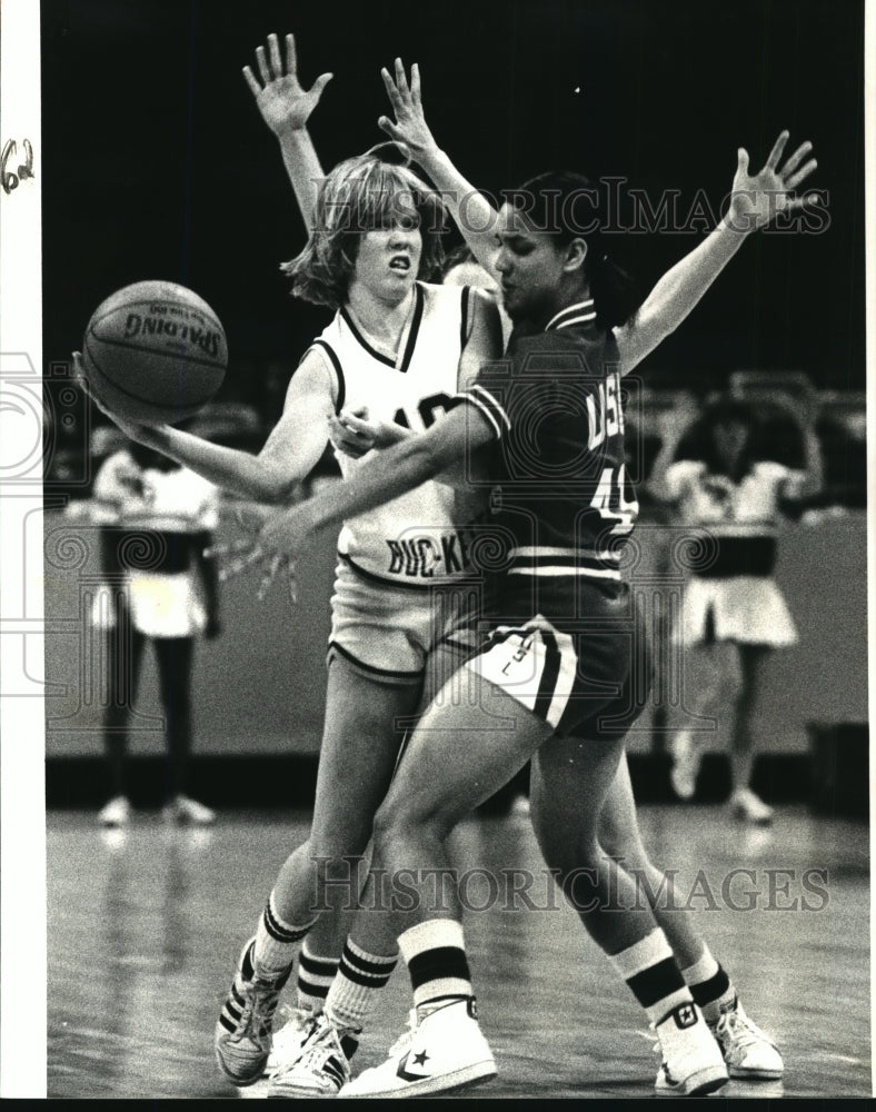 1981 Press Photo Michelle Anderson, Basketball Player at Game - nos02645-Historic Images