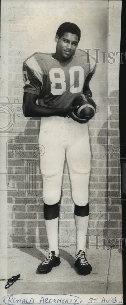 1968 Press Photo Ronald Arceneaux, Saint Augustine Football Player - nos02822- Historic Images