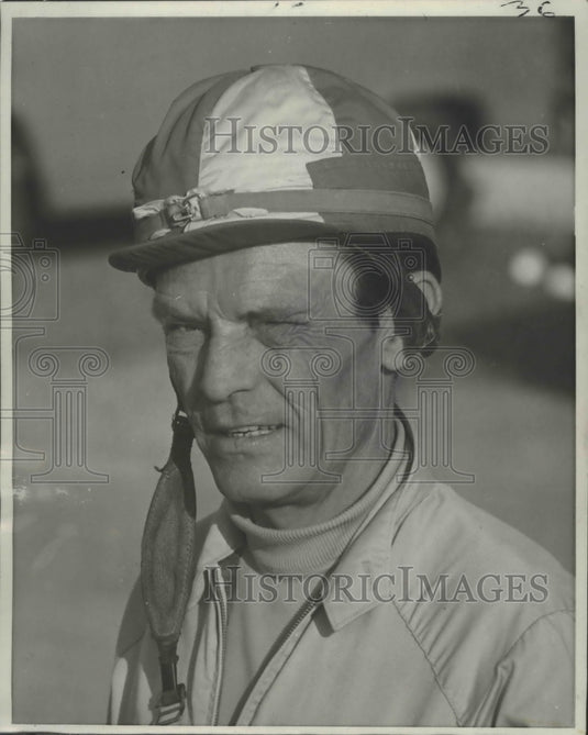 1969 Press Photo Horse Racing - Jockey R.L. Baird after a rib breaking spill - Historic Images