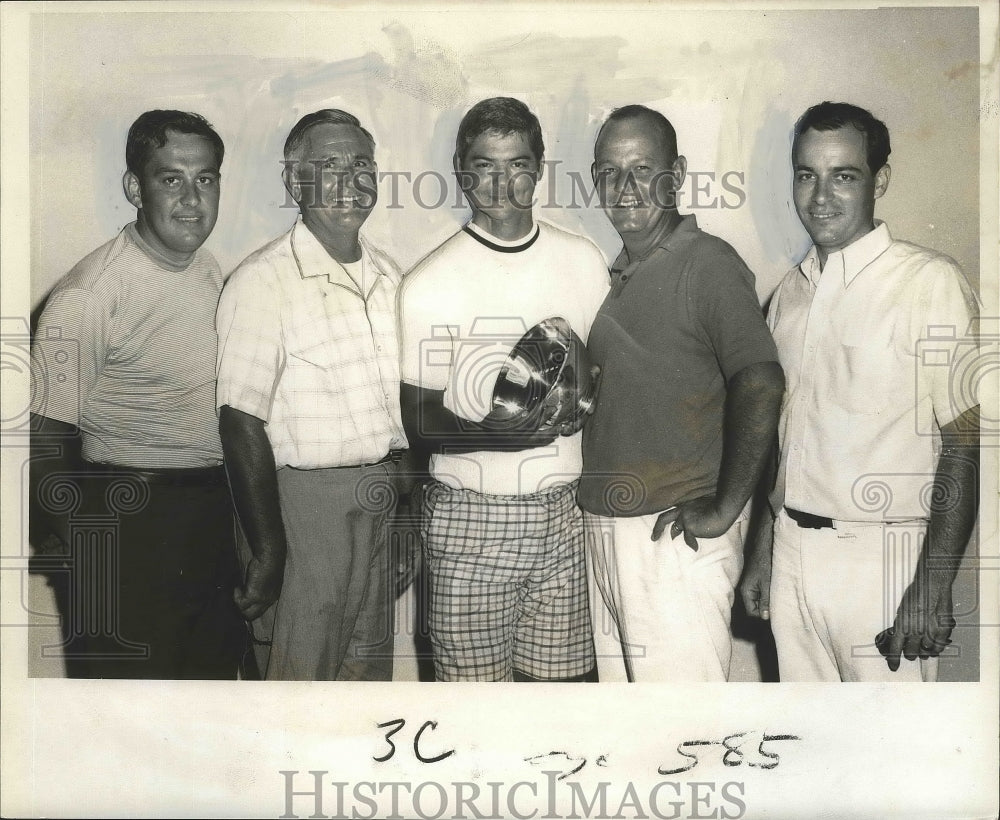 1969 Press Photo Skipper Nat Belloni with Southern Yacht Club Press Race Crew - Historic Images