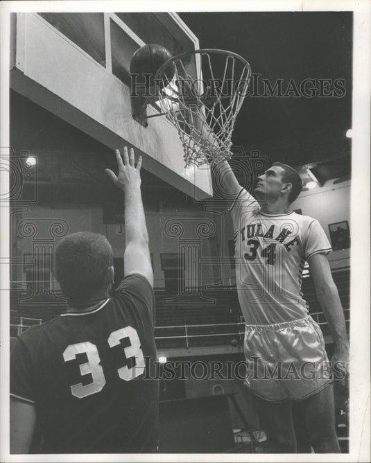 1961 Press Photo Basketball - Tulane's Mike Milholland Demonstrates Interference- Historic Images