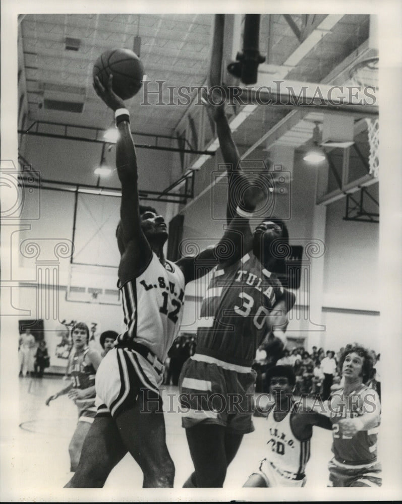 1973 Press Photo Basketball Player Milt Cooper at Game - nos05786- Historic Images