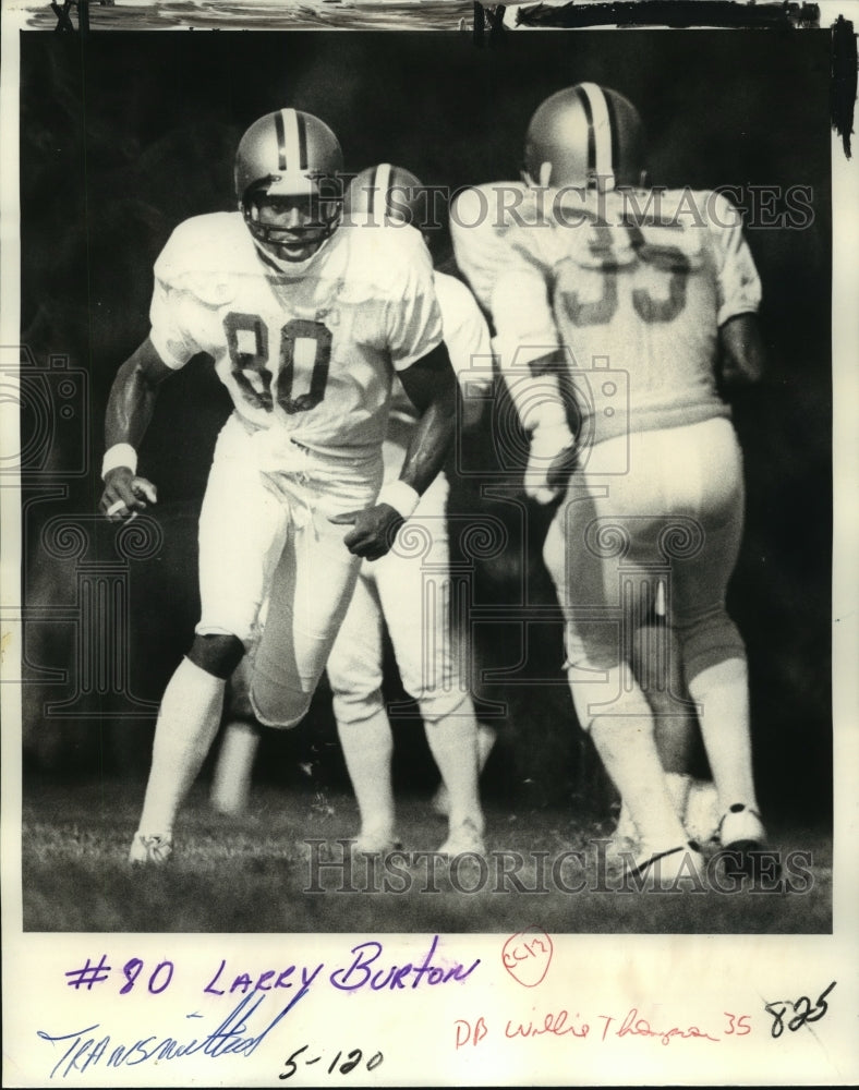 1977 Press Photo Football Players Larry Burton, Willie Thompson at Training Camp - Historic Images