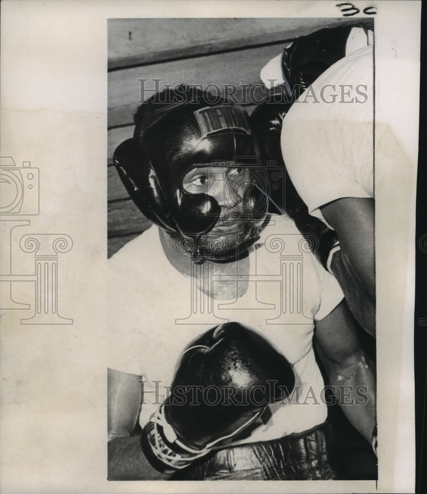 1968 Press Photo World Welterweigt Champion Curtis Cokes, Boxer - nos06871 - Historic Images