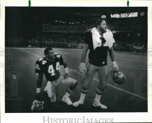 1987 Press Photo New Orleans Saints Football Player Stan Brock and Dave Waymer - Historic Images