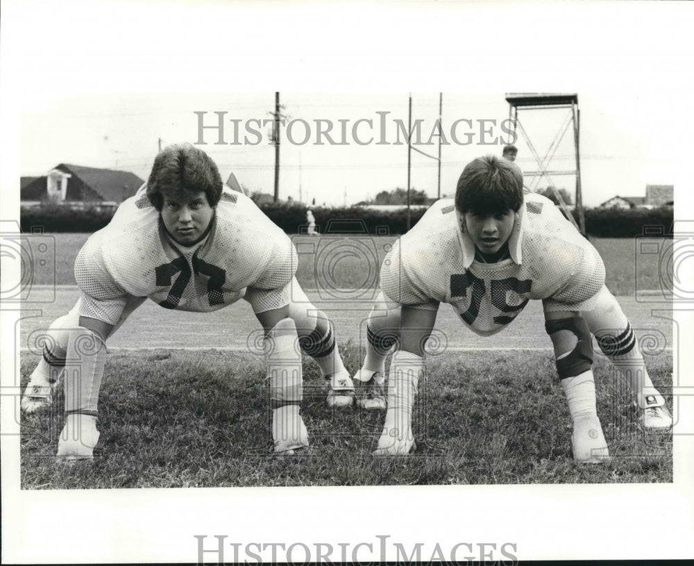 1982 Press Photo Football Players Jeff Brignac and Other - nos07307 - Historic Images