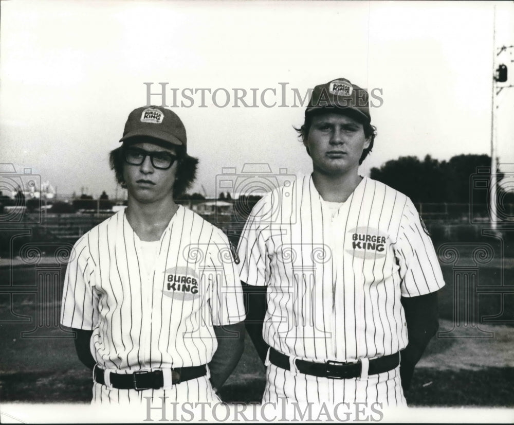 1973 Press Photo Baseball Players Mike Toyer, Fred Benman on Burger King Team - Historic Images