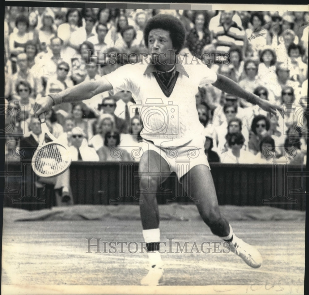 1975 Press Photo Arthur Ashe, Tennis Player at Wimbledon Semifinals Match- Historic Images