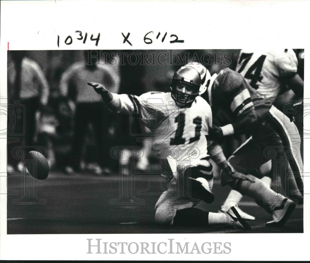 1984 Press Photo Michigan Panther Quarterback Bobby Hebert, Football Player - Historic Images