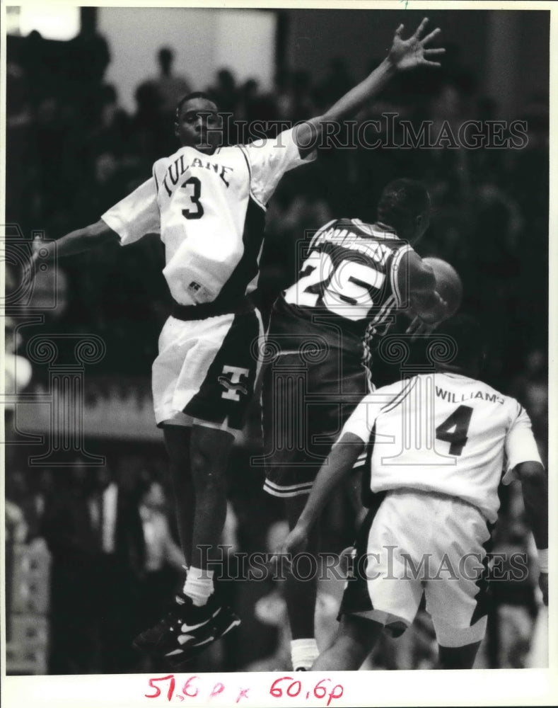 1993 Press Photo Cedrick Broadhurst, Basketball Player at Game with Tulane - Historic Images