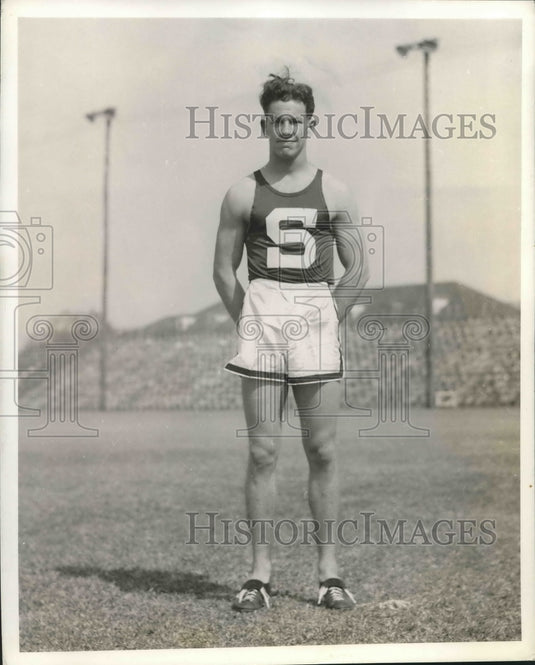 Press Photo Southwestern Sprinter Bill Buck, Double Winner in LIC Meet - Historic Images