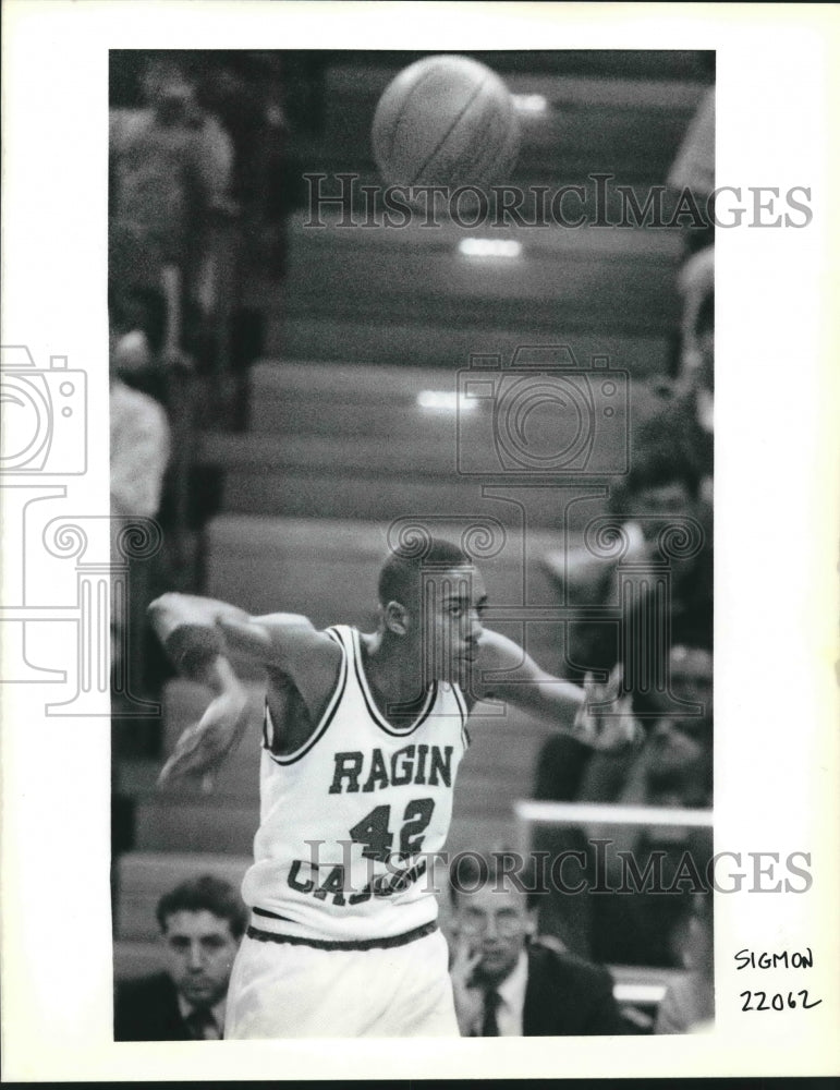 1990 Press Photo Basketball Player Kevin Brooks - nos08409 - Historic Images