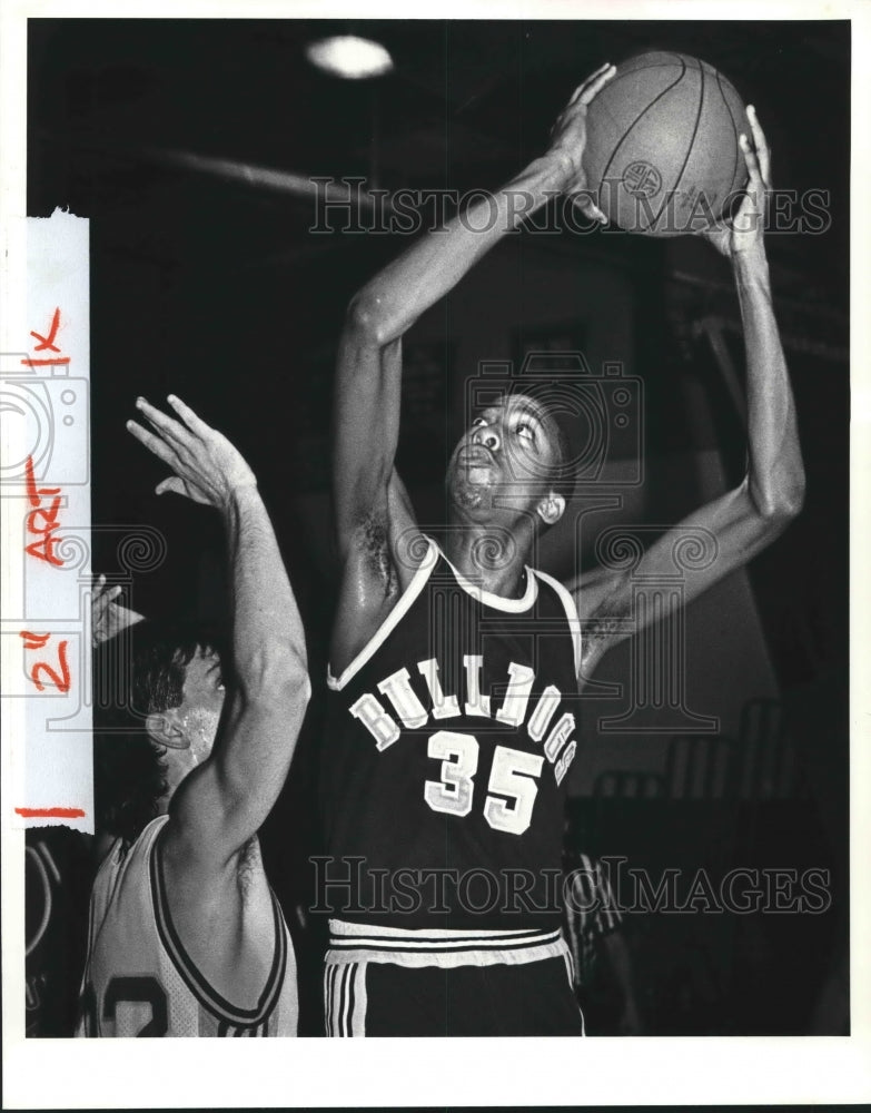 1987 Press Photo Basketball Player Kevin Brooks - nos08410 - Historic Images