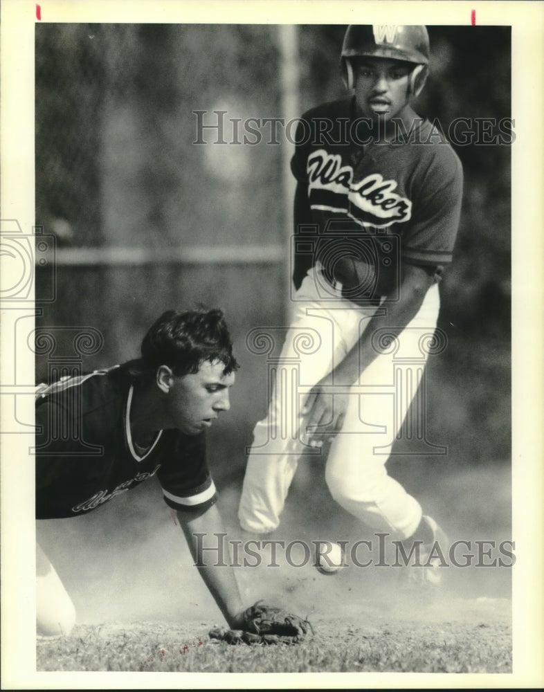 1990 Press Photo Abramson Baseball Player Brian Dalferes, Opponent Ray Peterson - Historic Images