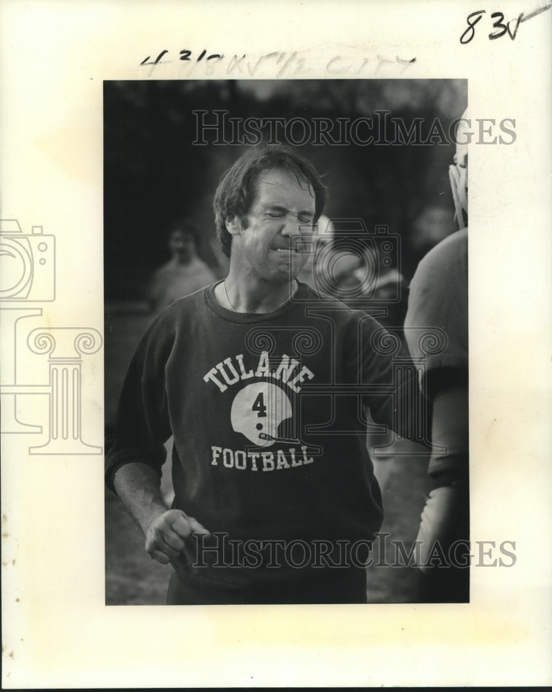 1978 Press Photo Tulane Assistant Head Football Coach Charlie Davis at Practice - Historic Images