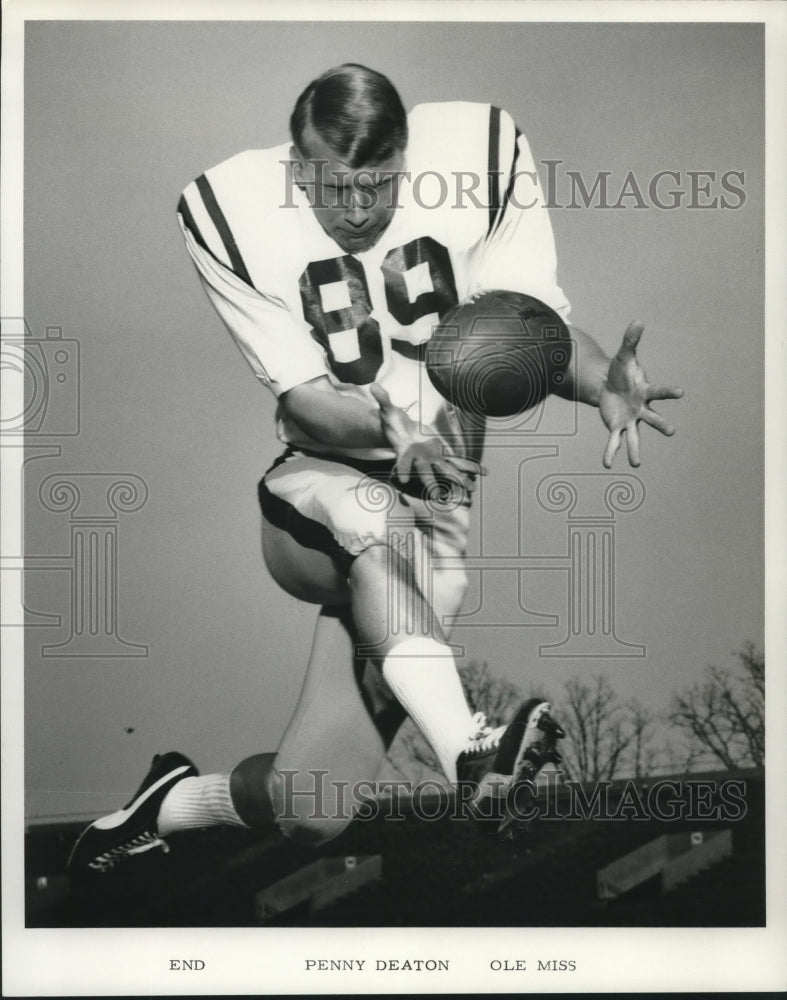 1970 Press Photo Ole Miss Football Player Penny Deaton, End - nos08789 - Historic Images