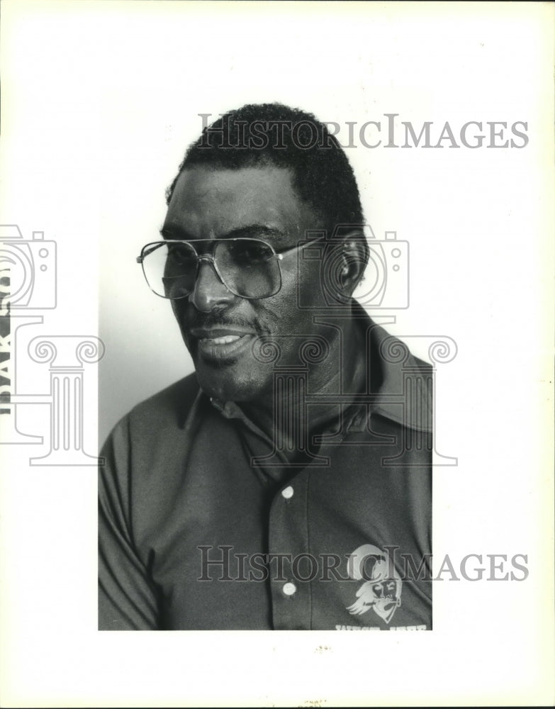 1990 Press Photo Henry Crosby, West Jefferson High School Head Football Coach - Historic Images