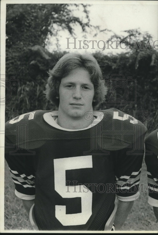 1976 Press Photo Eric Collins, First Assembly Football Player - nos09195- Historic Images