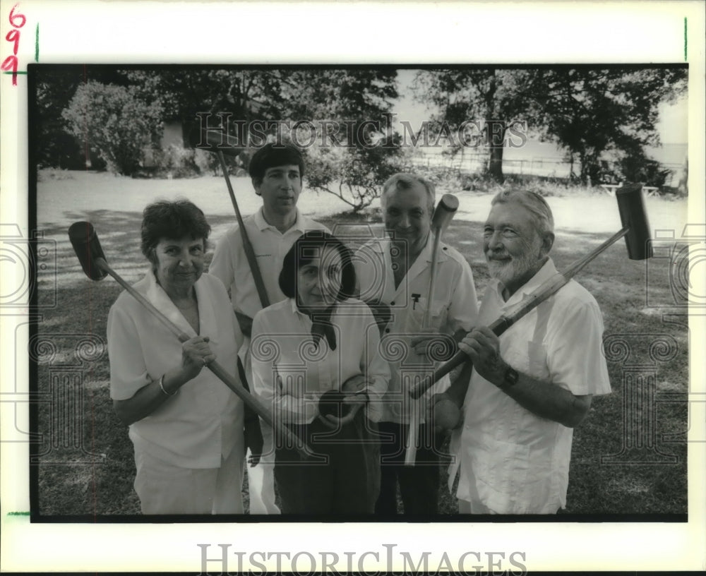 1989 Press Photo Croquet Players Dick and Jean Reeves with Son and Friends - Historic Images