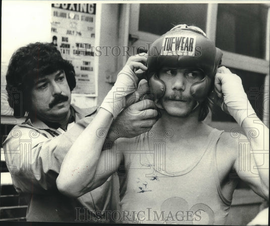 1978 Press Photo Boxer Tyler Dupuy - nos09832- Historic Images
