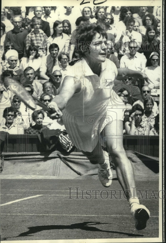 1971 Press Photo Margaret Court, Australian Tennis Player at Wimbledon Match - Historic Images