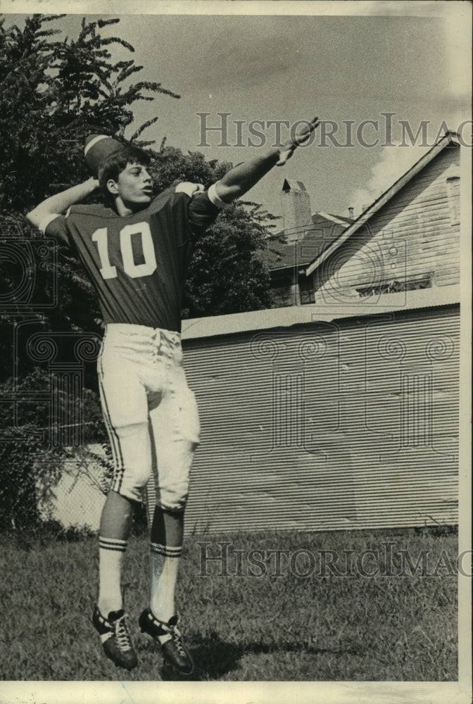 1970 Press Photo Steve Foley, Jesuit Football Player - nos10108 - Historic Images