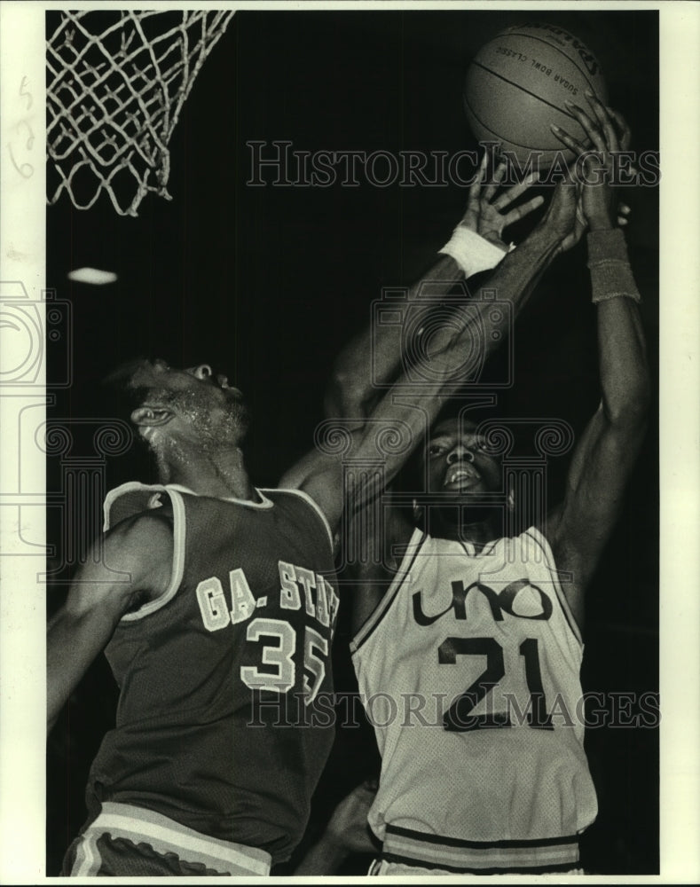 1981 James Farrington, University of New Orleans Basketball Player - Historic Images