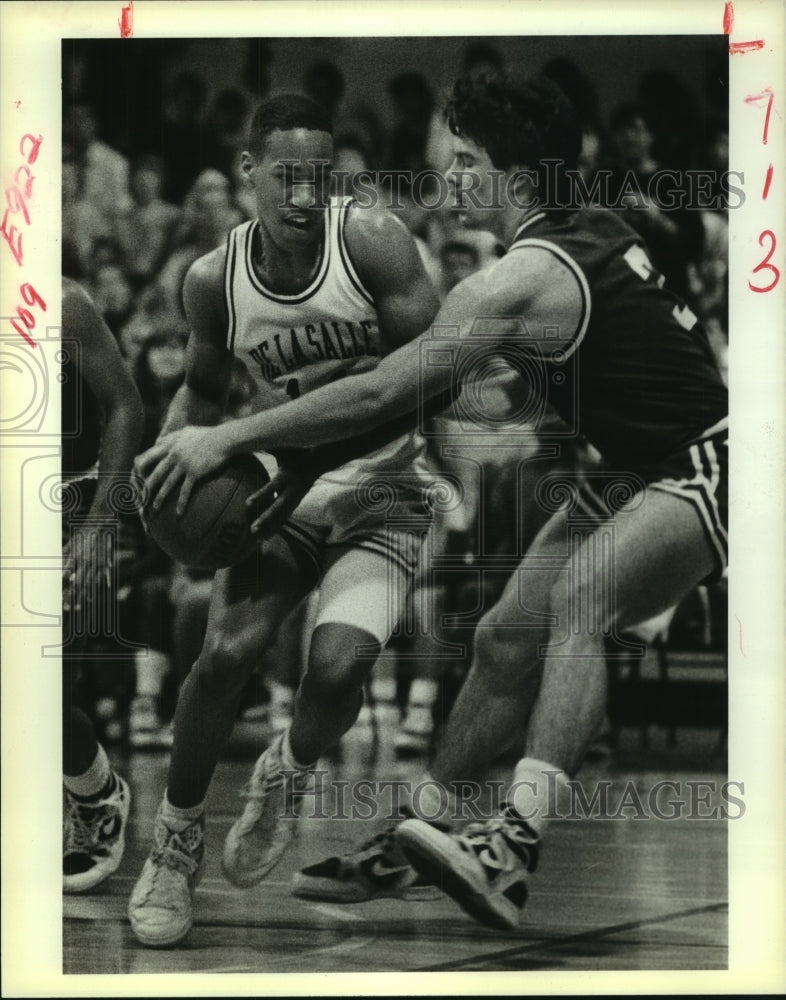 1989 Press Photo Jay Fazande, De La Salle Basketball Player at Slidell Game - Historic Images