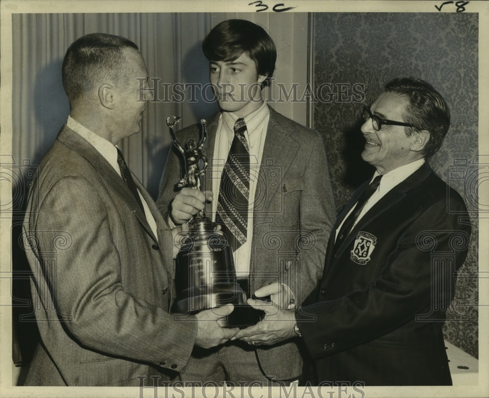 1973 Press Photo Steve Foley, Tulane Football Quarterback with Spellman Trophy- Historic Images