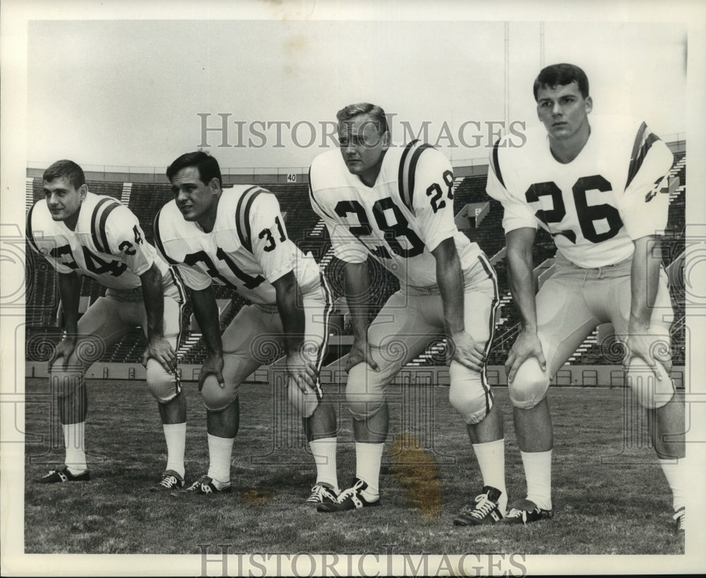 1968 Press Photo Football Player Jim Dousay with Teammates at Stadium- Historic Images