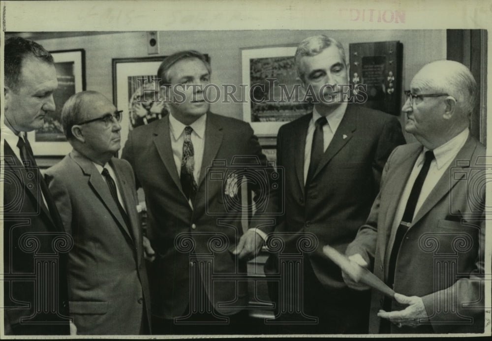 1967 Press Photo Sam Corenswet Jr., President of New Orleans Mid-Winter Sports - Historic Images