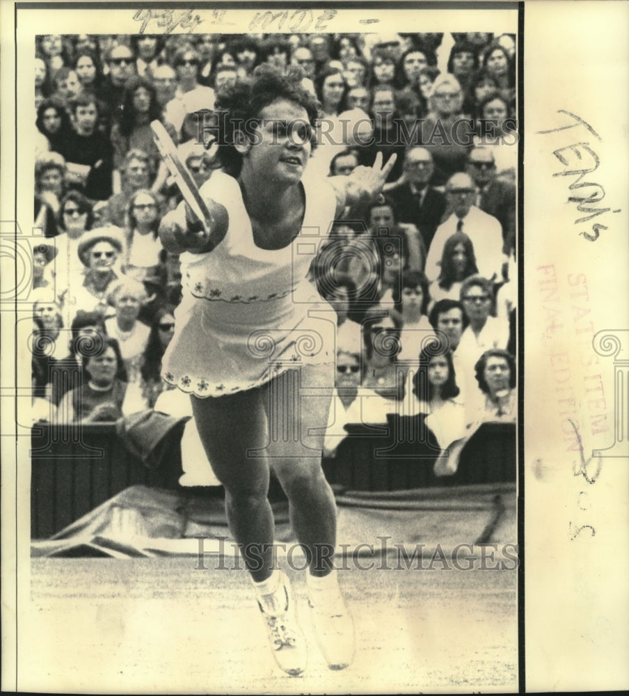 1972 Press Photo Tennis star Evonne Goolagong in event at Wimbledon, England- Historic Images