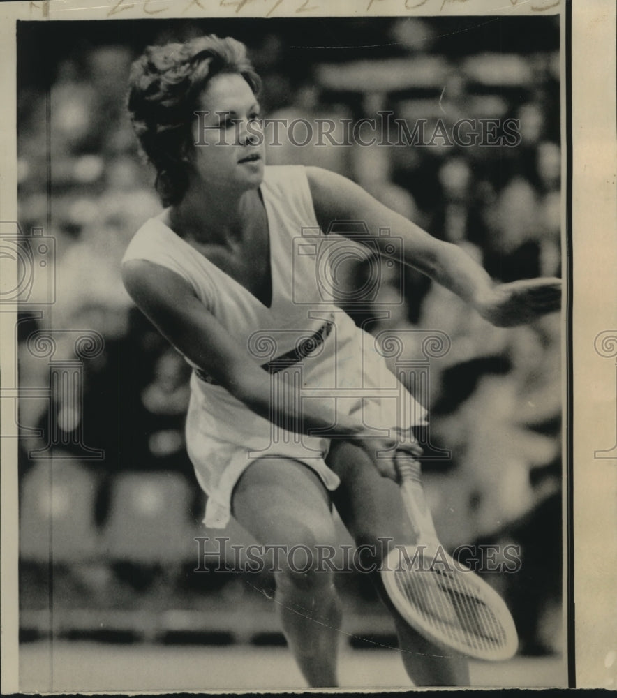 1975 Tennis - Evonne Goolagong at Women Indoor Tennis Championships - Historic Images