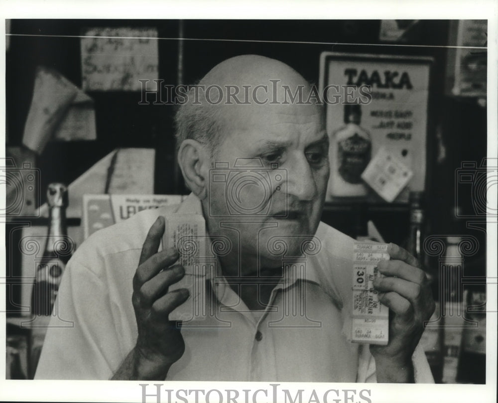 1975 Press Photo New Orleans Boxing Promoter Curley Gagliano with Boxing Ticket- Historic Images